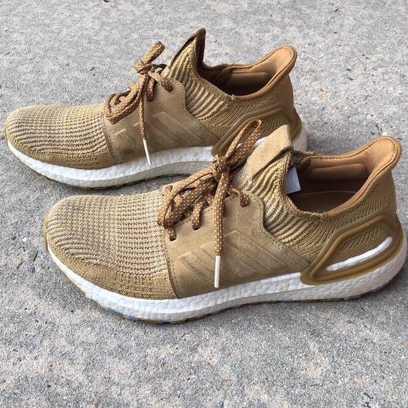 *Limited Edition* Adidas Ultraboost - Picture 2 of 14